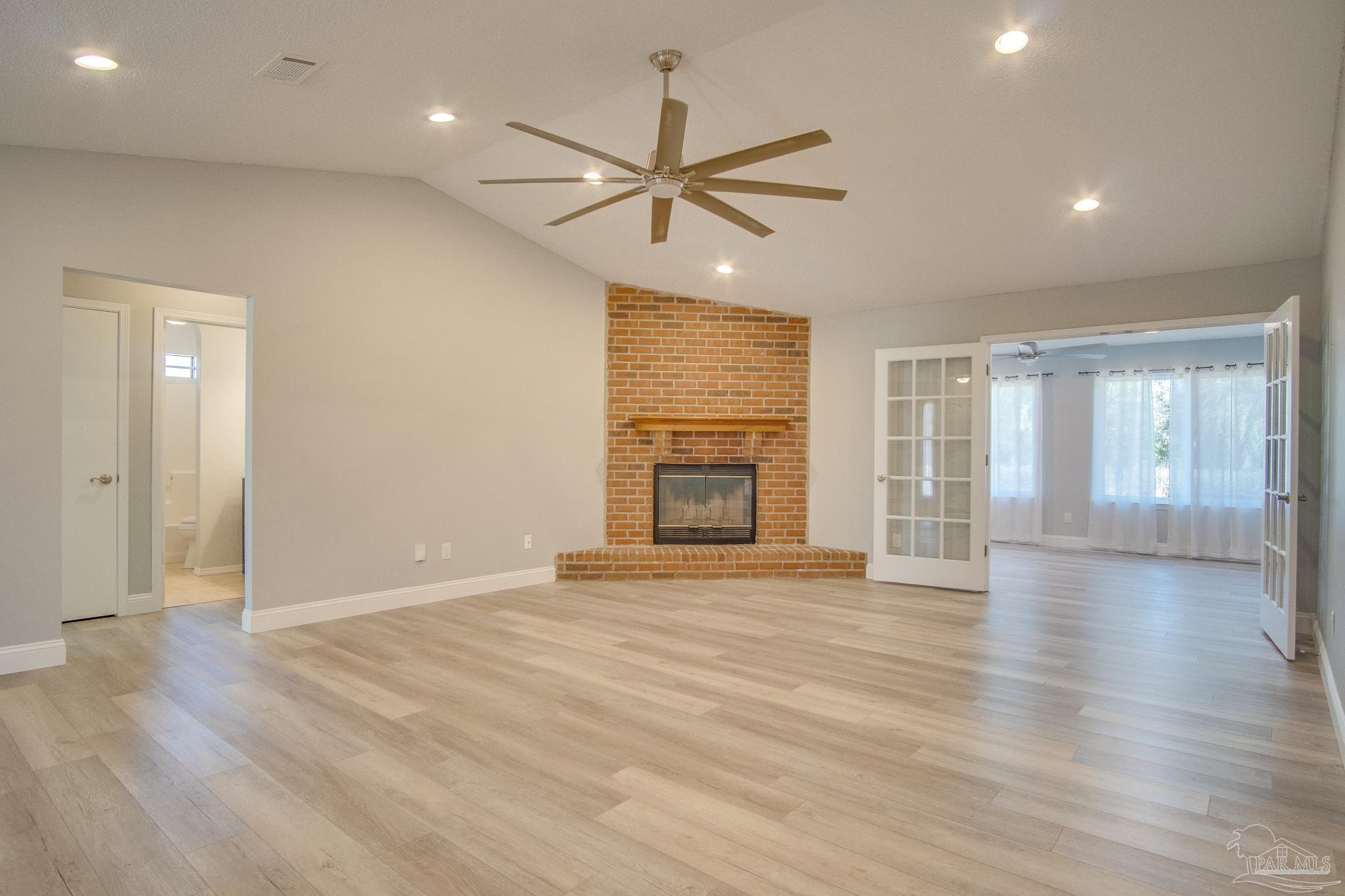 9880 Creet Circle Navarre, FL 32566 - Photo 9 of 35