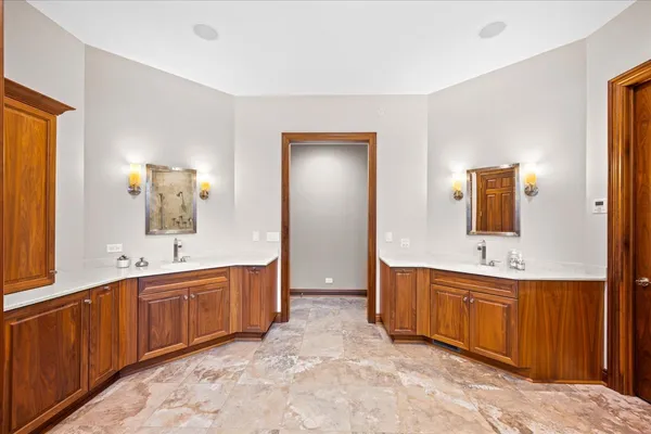 $1,849,000 | 240 Walnut Street, Libertyville, IL 60048