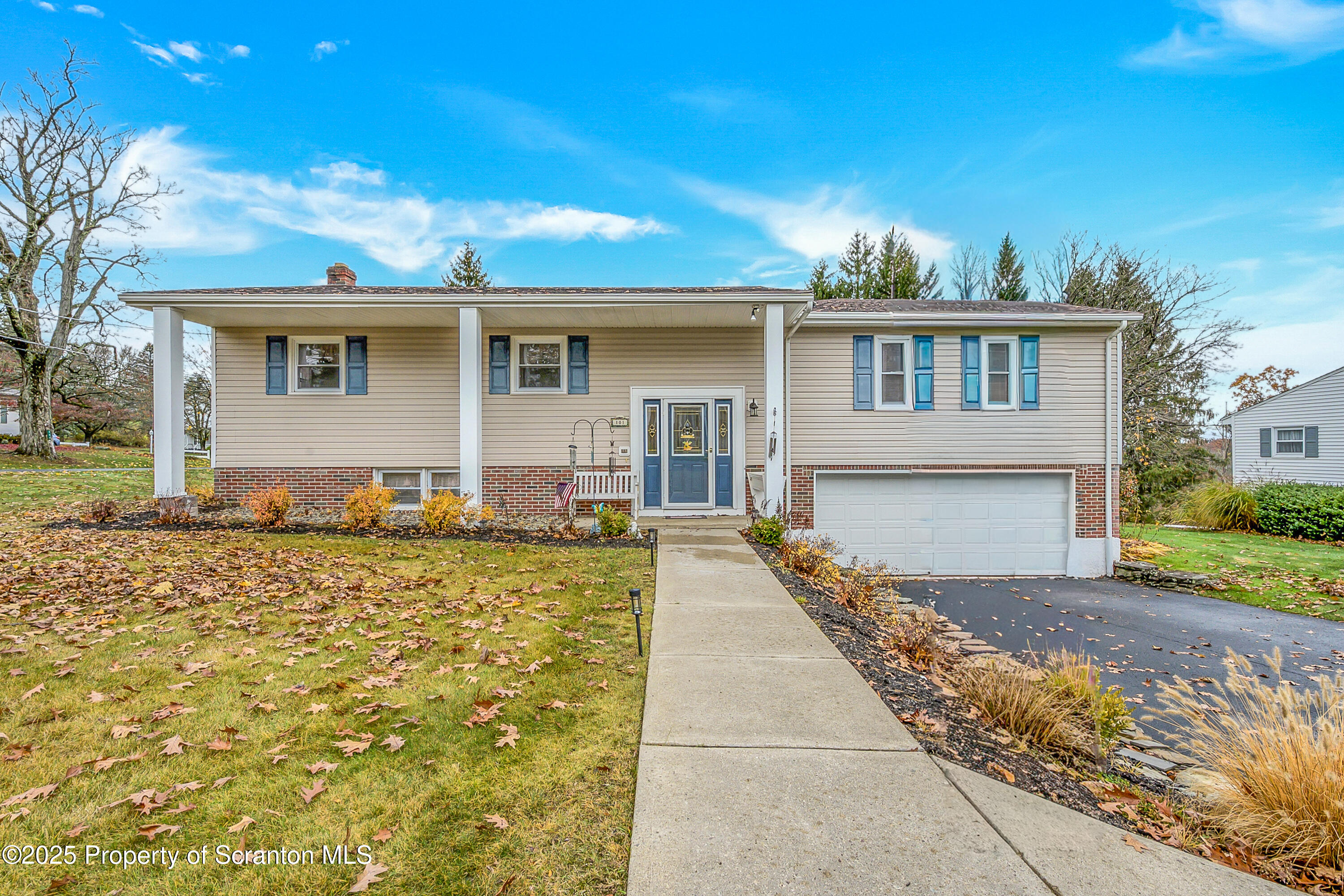 101 Carriage Lane Clarks Summit, PA 18411 - Photo 1 of 46 Carriage Lane_