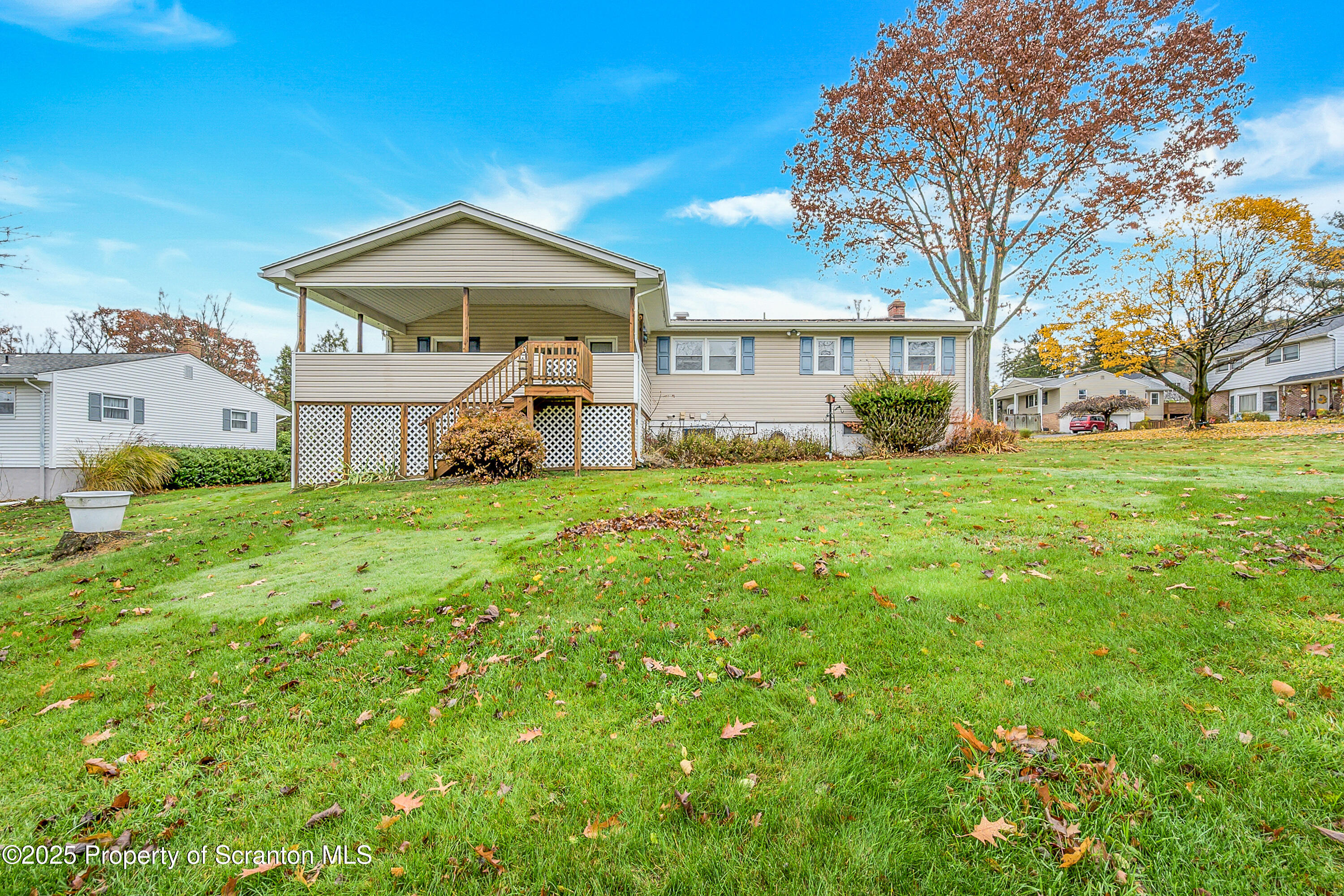 101 Carriage Lane Clarks Summit, PA 18411 - Photo 5 of 46 Carriage Lane_-10