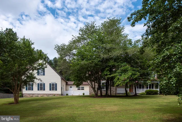 $899,000 | 159 Marchant Drive, Fredericksburg, VA 22406