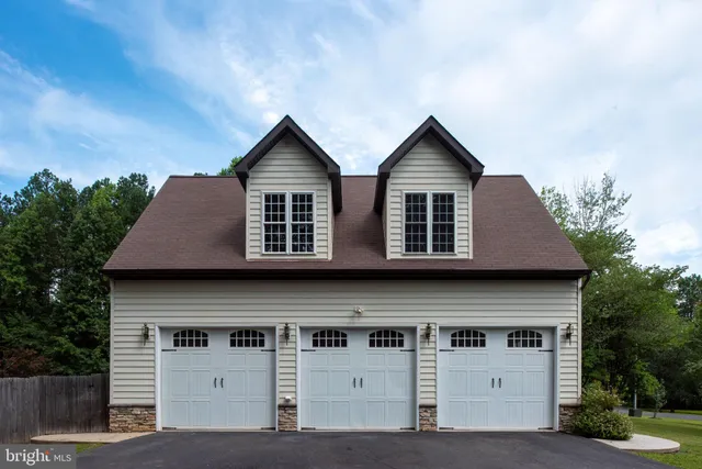 $899,000 | 159 Marchant Drive, Fredericksburg, VA 22406