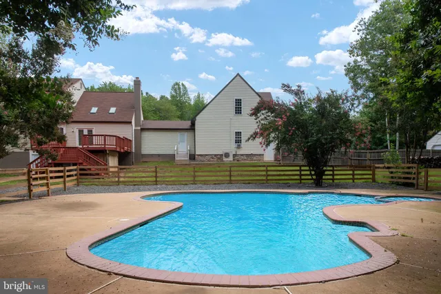 $899,000 | 159 Marchant Drive, Fredericksburg, VA 22406