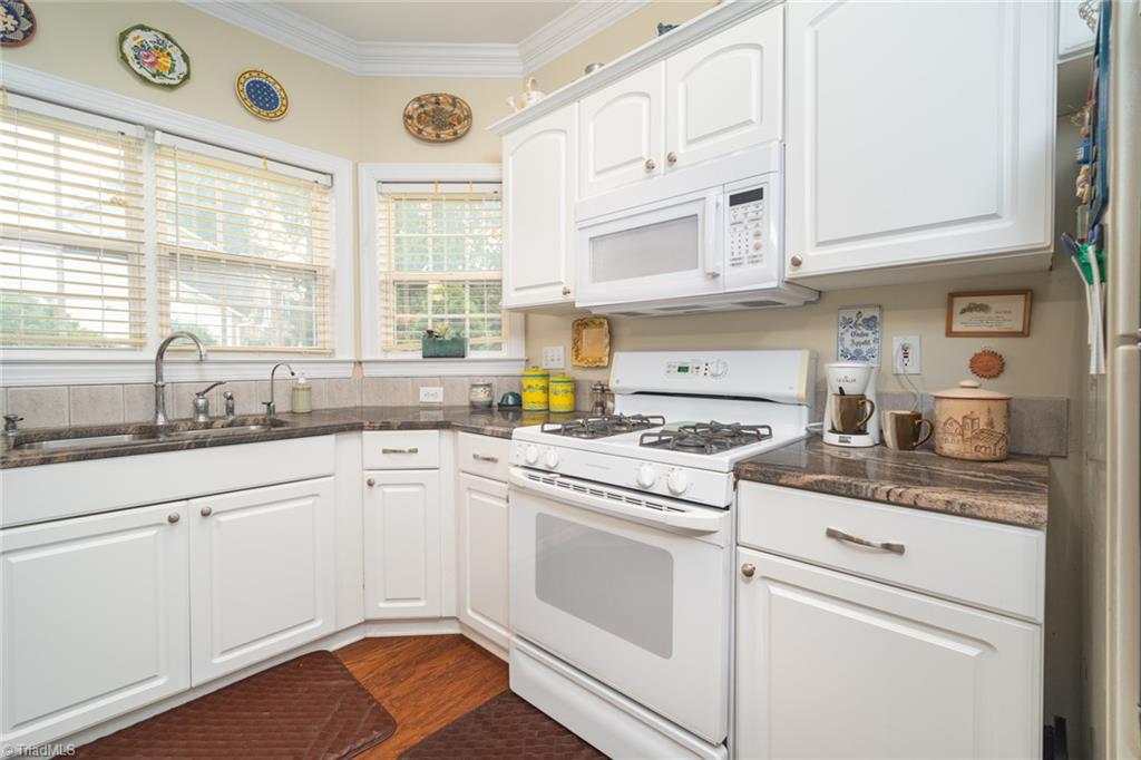 3107 Sedgefield Gate Road Greensboro, NC 27407 - Photo 10 of 35 Gallery Image 10