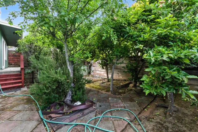 $1,098,000 | 404 Larch Avenue, South San Francisco, CA 94080