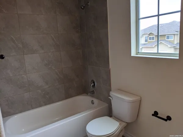 $1,300 | 16827 Dancing Ava, Unit 1, Selma, TX 78154