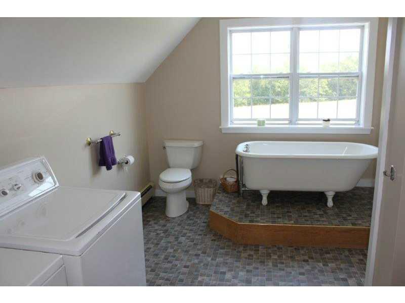 83 Bolton Hill Road Augusta, ME 04330 - Photo 18 of 35 Bathroom.