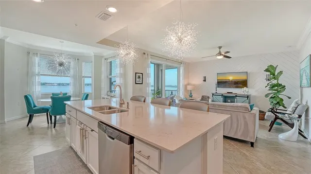 $400,000 | 1010 Tidewater Shores Loop, Unit 307, Bradenton, FL 34208