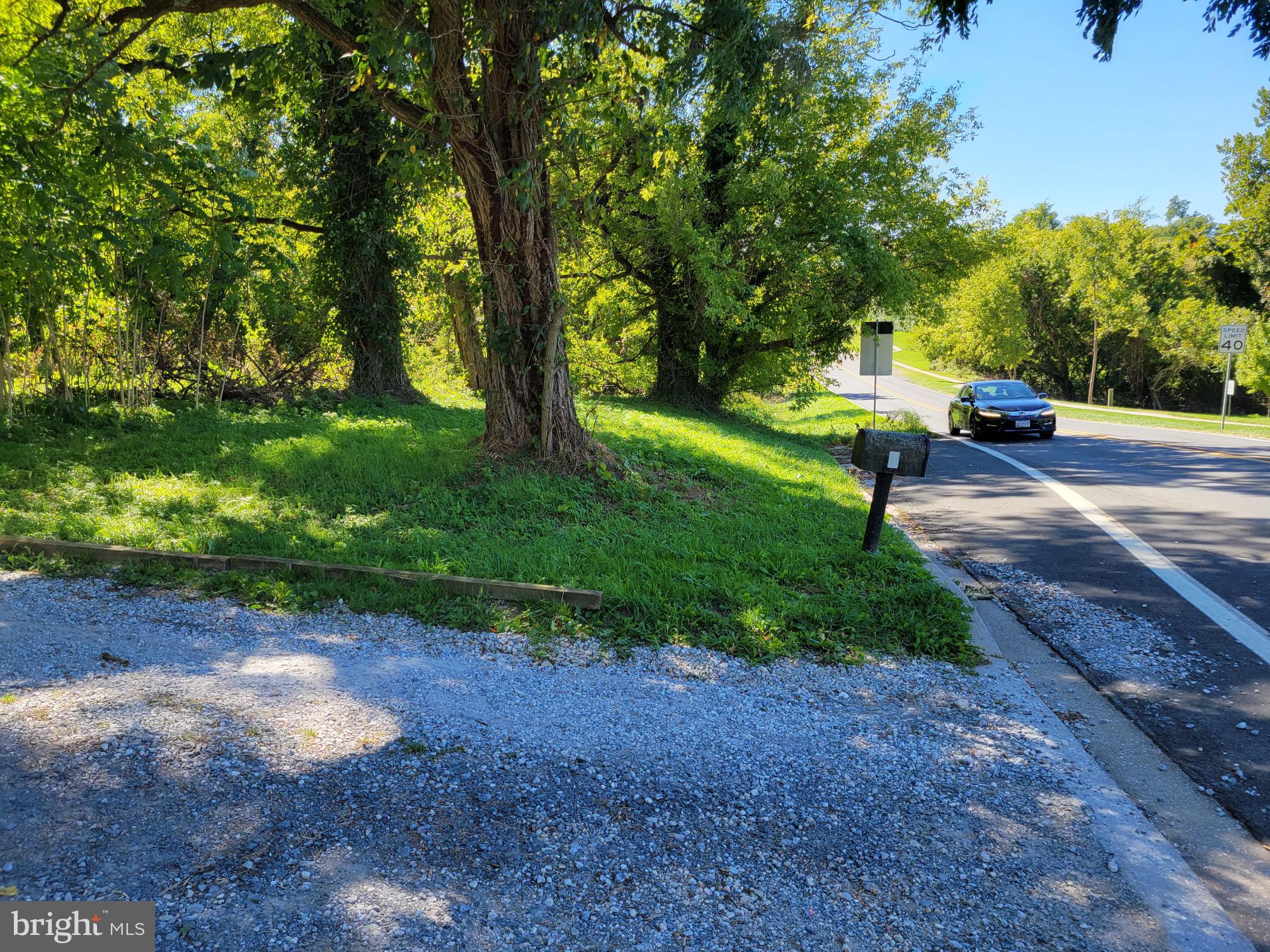 Black Oak Ln entrance from Gist Rd