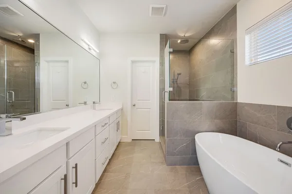 $3,400 | 6302 Nelson Falls Lane, Houston, TX 77008