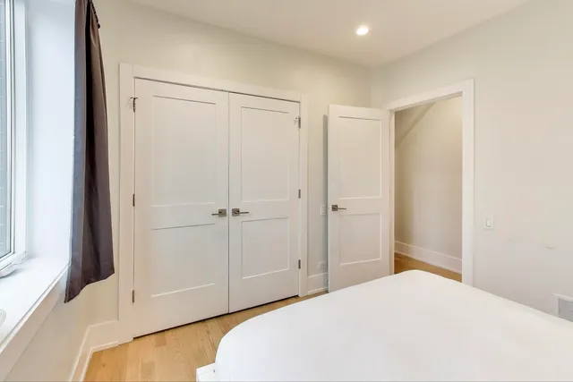 $325,000 | 3320 North Narragansett Avenue, Unit 2, Chicago, IL 60634