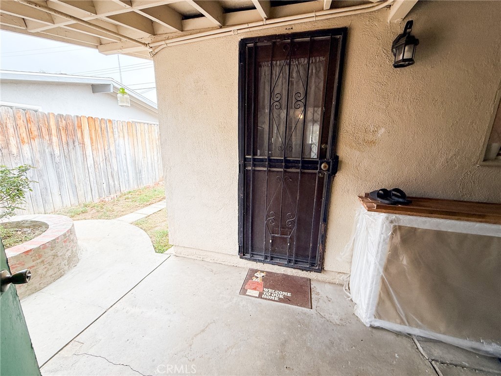 6712 La Jolla Drive Riverside, CA 92504 - Photo 28 of 29 a view of walk in closet and bathroom