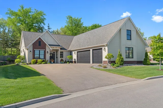 $843,400 | 2471 Sydney Lane, Hudson, WI 54016