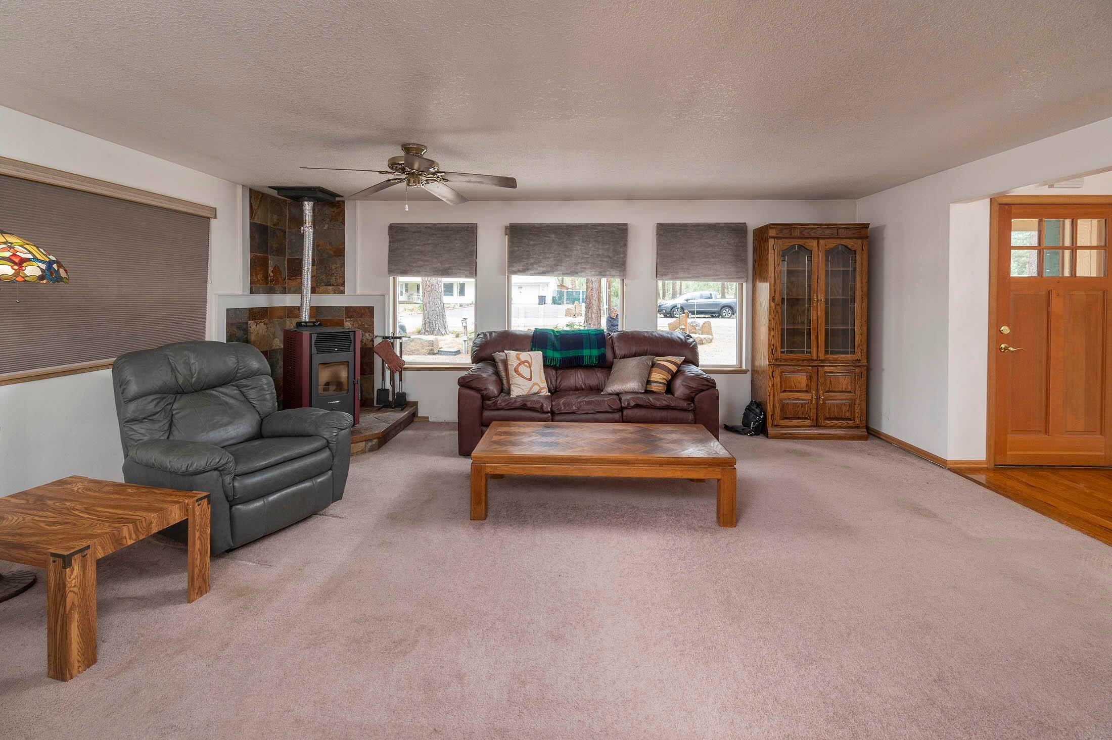 19258 Apache Road Bend, OR 97702 - Photo 5 of 23 19258 Apache Rd_0014 copy