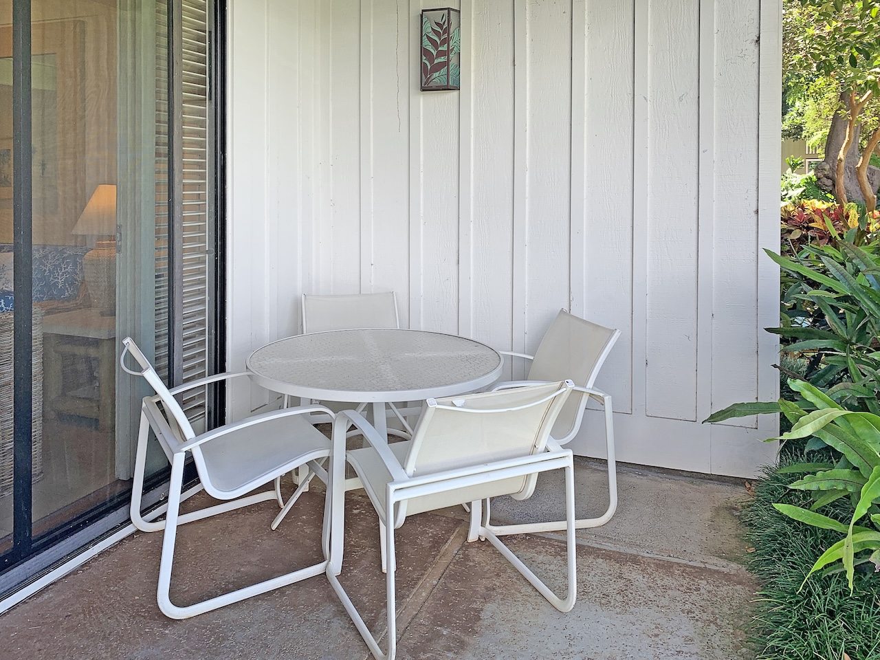 2253 Poipu Road, Unit 28 Koloa, HI 96756 - Photo 9 of 26 a view of a outdoor seating area