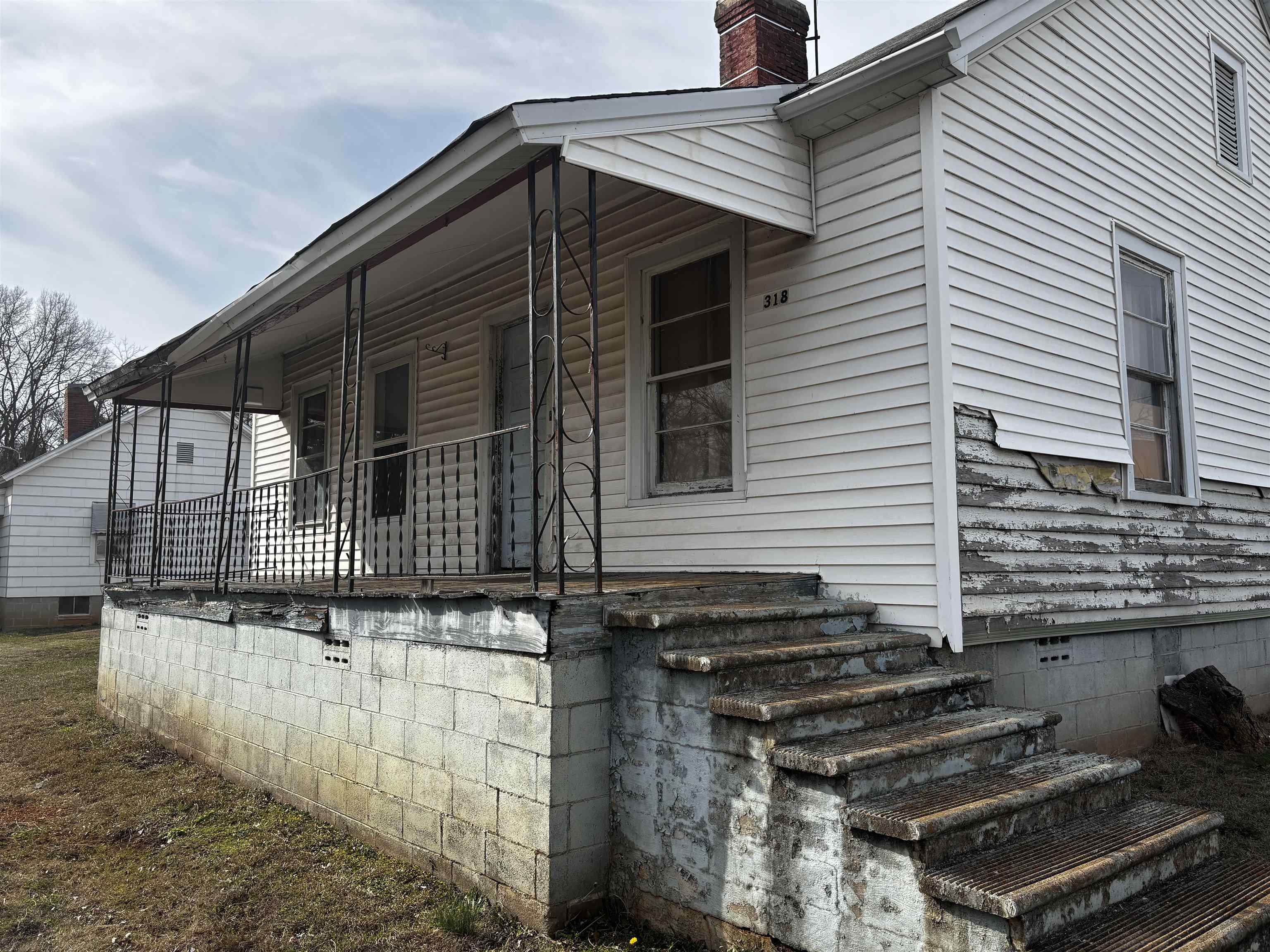 318 South 6th Street Lockhart, SC 29379 - Photo 2 of 20