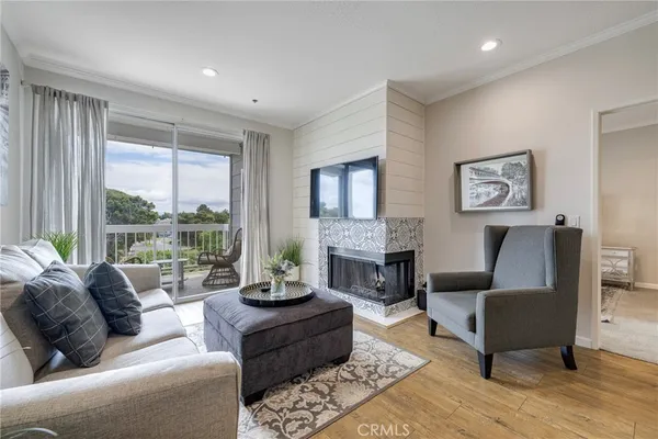 $625,000 | 20301 Bluffside Circle, Unit 315, Huntington Beach, CA 92646