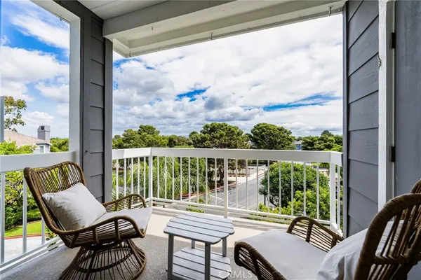 $625,000 | 20301 Bluffside Circle, Unit 315, Huntington Beach, CA 92646