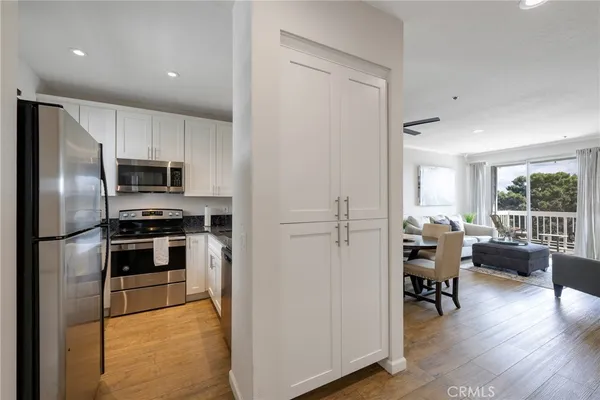 $625,000 | 20301 Bluffside Circle, Unit 315, Huntington Beach, CA 92646