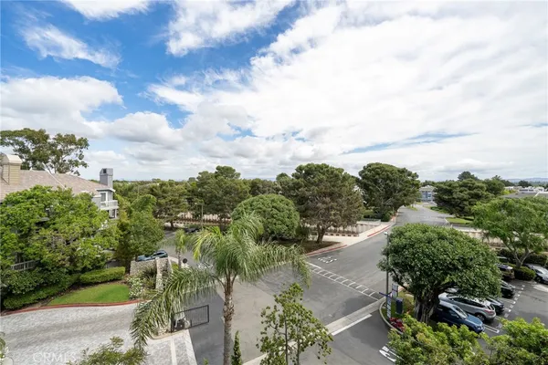$625,000 | 20301 Bluffside Circle, Unit 315, Huntington Beach, CA 92646