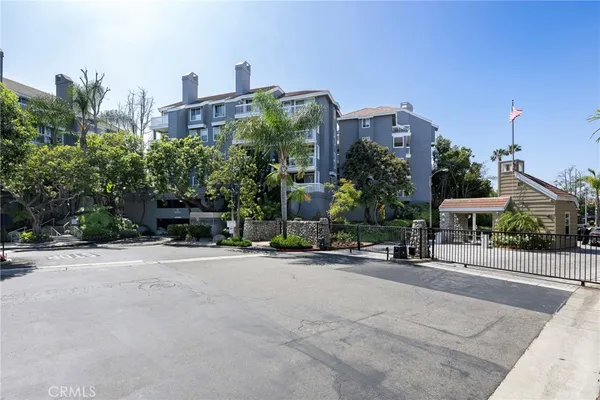 $625,000 | 20301 Bluffside Circle, Unit 315, Huntington Beach, CA 92646