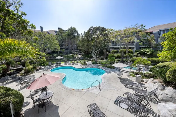 $625,000 | 20301 Bluffside Circle, Unit 315, Huntington Beach, CA 92646