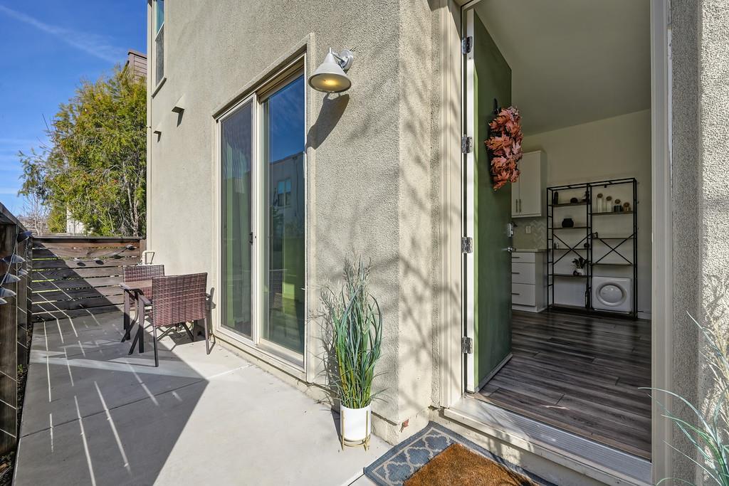 218 Box Lane Sacramento, CA 95818 - Photo 6 of 36