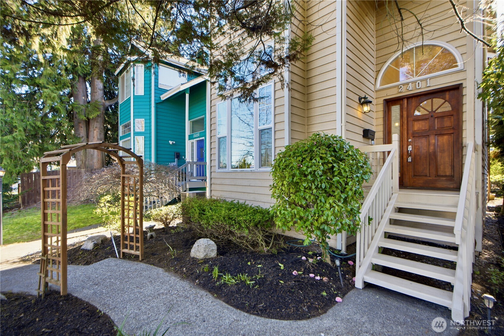 2401 North 65th Street Seattle, WA 98103 - Photo 3 of 28 Gallery Image 3