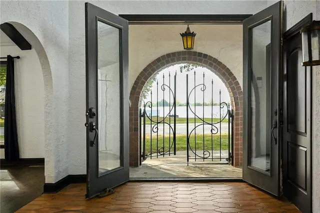 $399,000 | 1100 Johnston Drive, Raymore, MO 64083