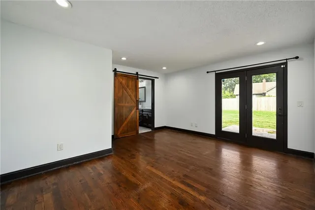 $399,000 | 1100 Johnston Drive, Raymore, MO 64083