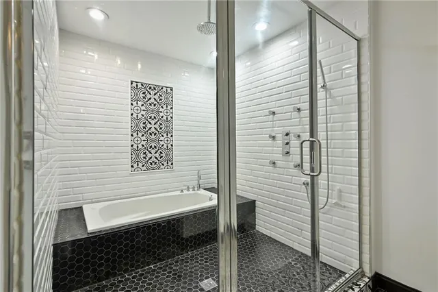 $399,000 | 1100 Johnston Drive, Raymore, MO 64083