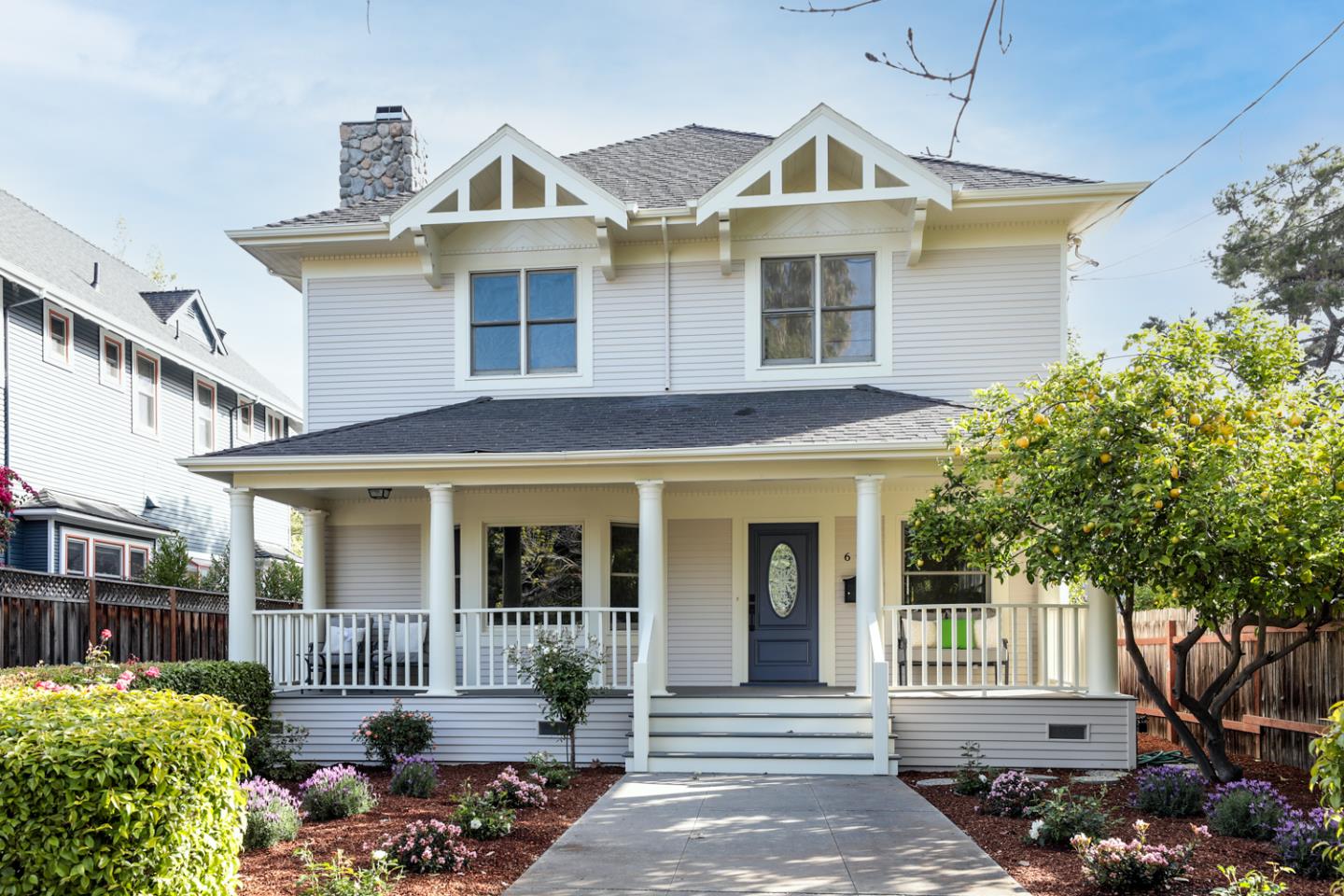 694 Morse Street San Jose, CA 95126 - Photo 38 of 38 a front view of a house with garden