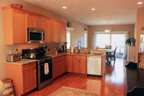 11 Pine Ridge Way, Unit E Carver, MA 02330 - Photo 8 of 13 Gallery Image 8