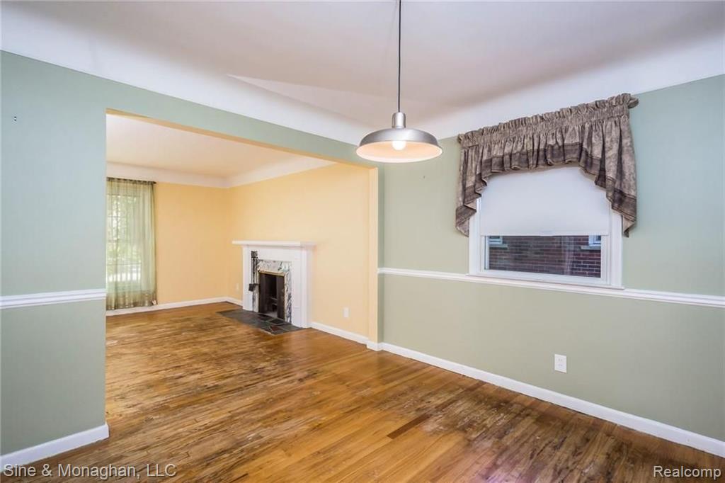 1766 Newcastle Road Grosse Pointe, MI 48236 - Photo 7 of 39