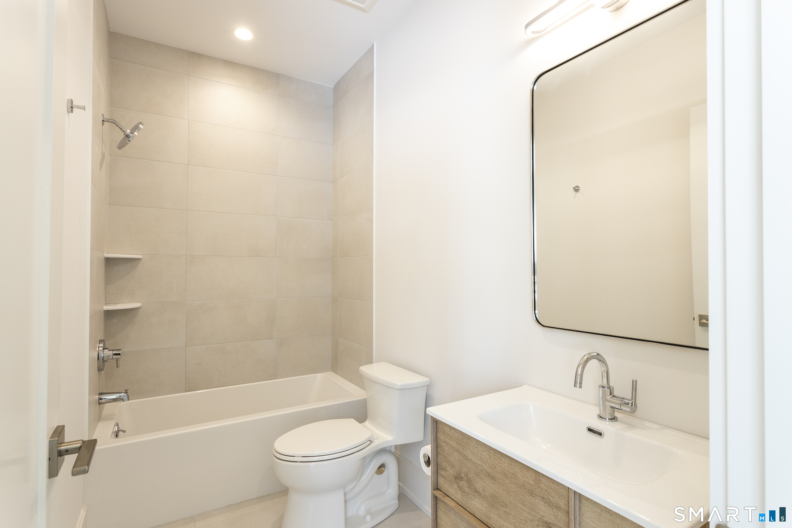 10 Wakenor Road Westport, CT 06880 - Photo 23 of 34