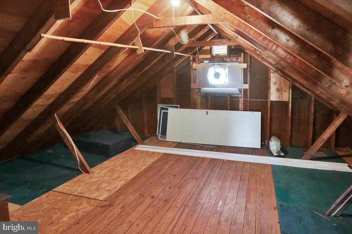 513 Harding Avenue Reading, PA 19607 - Photo 29 of 38