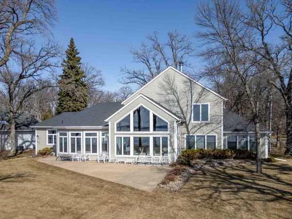 $2,300,000 | 51292 Pelican Point Drive, Detroit Lakes, MN 56501
