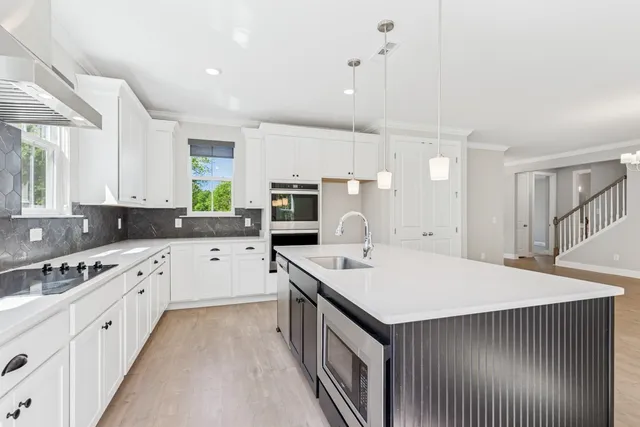 $695,000 | 7205 Lake Road Northwest, Fairview, TN 37062