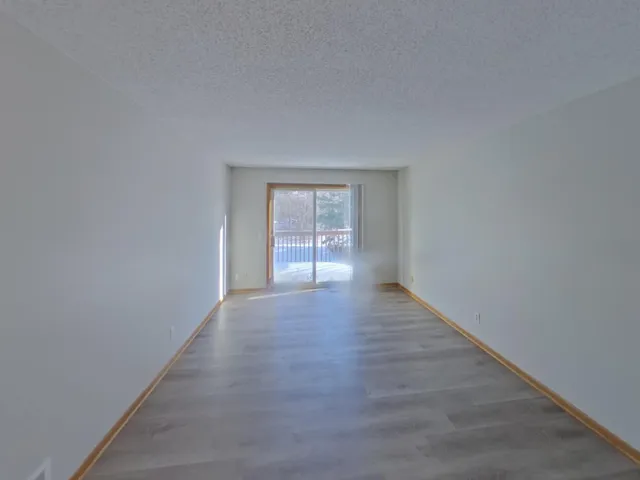 $2,549 | 4350 Thornhill Lane, Vadnais Heights, MN 55127