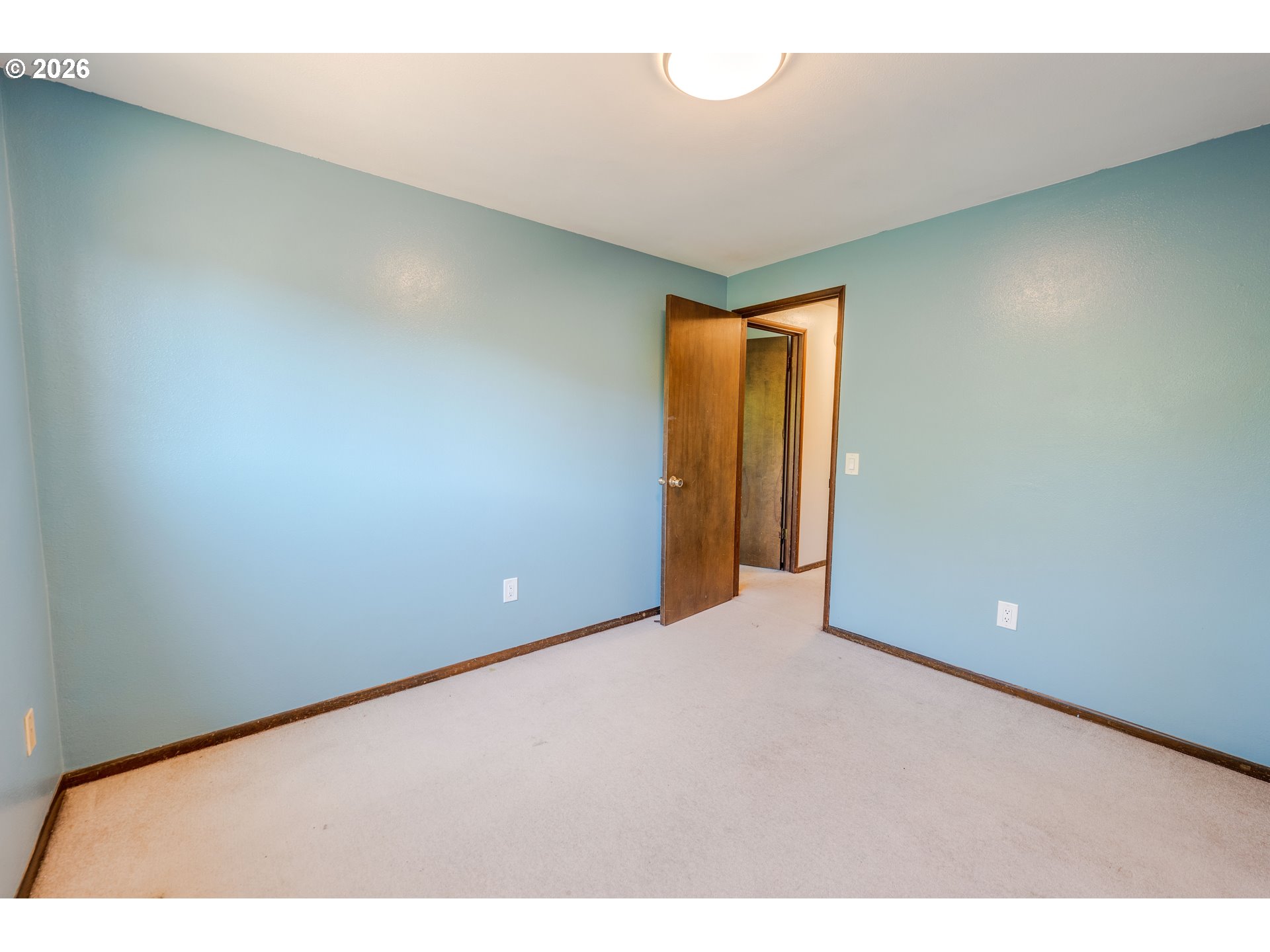 20775 Southwest Vienna Drive Beaverton, OR 97078 - Photo 22 of 37 Primary Bedroom
