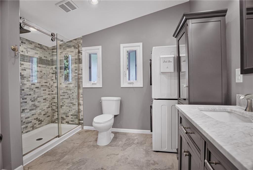 19 Ellen Drive McKees Rocks, PA 15136 - Photo 16 of 39 Gallery Image 16