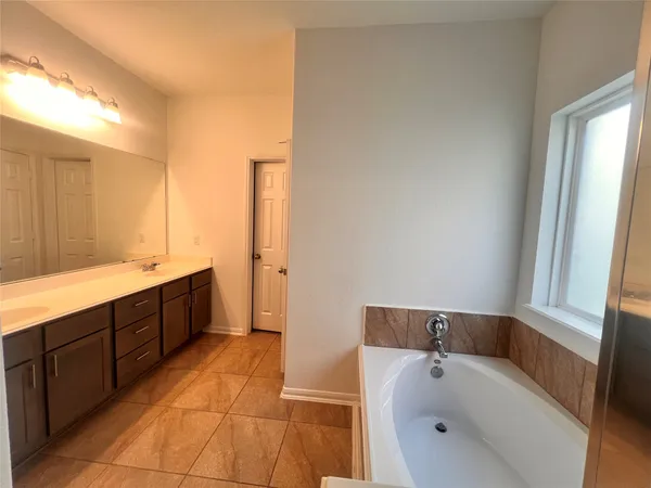 $2,800 | 23431 Breckenridge Dale Lane, Spring, TX 77373