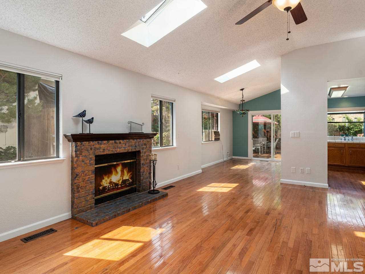 5809 Lindsay Drive Reno, NV 89523 - Photo 10 of 21 Photo 10