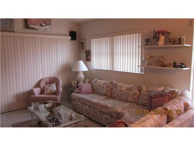 8664 Jasmine Way Boca Raton, FL 33496 - Photo 5 of 12 Additional Photo
