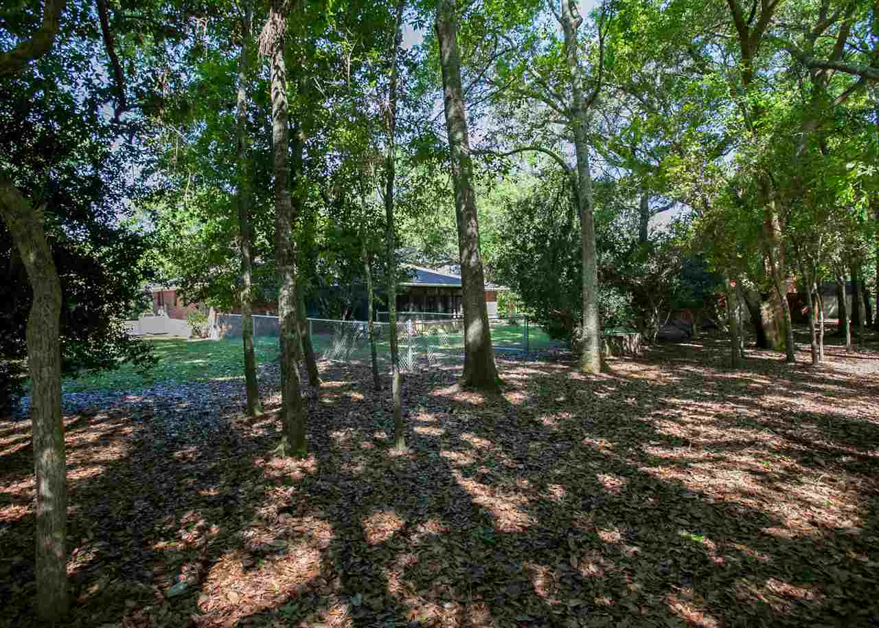 7470 Helton Drive Foley, AL 36535 - Photo 10 of 41