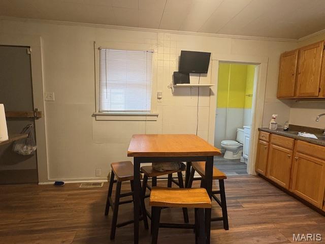5250 Hamilton Avenue Jennings, MO 63136 - Photo 3 of 15