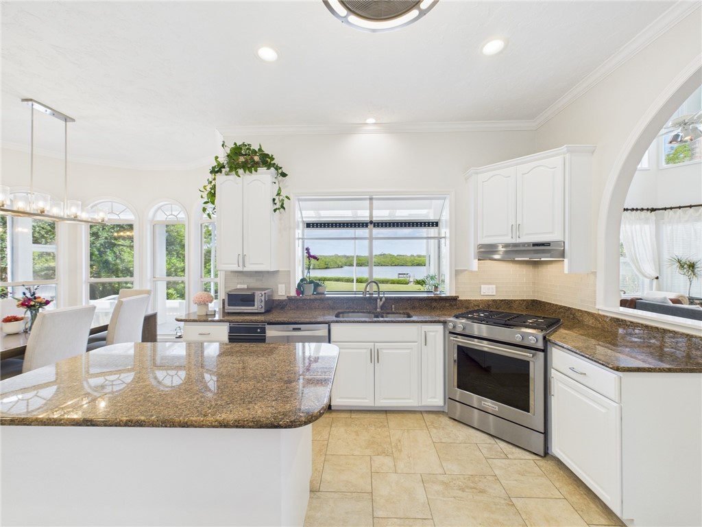 12765 Roseland Road Sebastian, FL 32958 - Photo 14 of 36