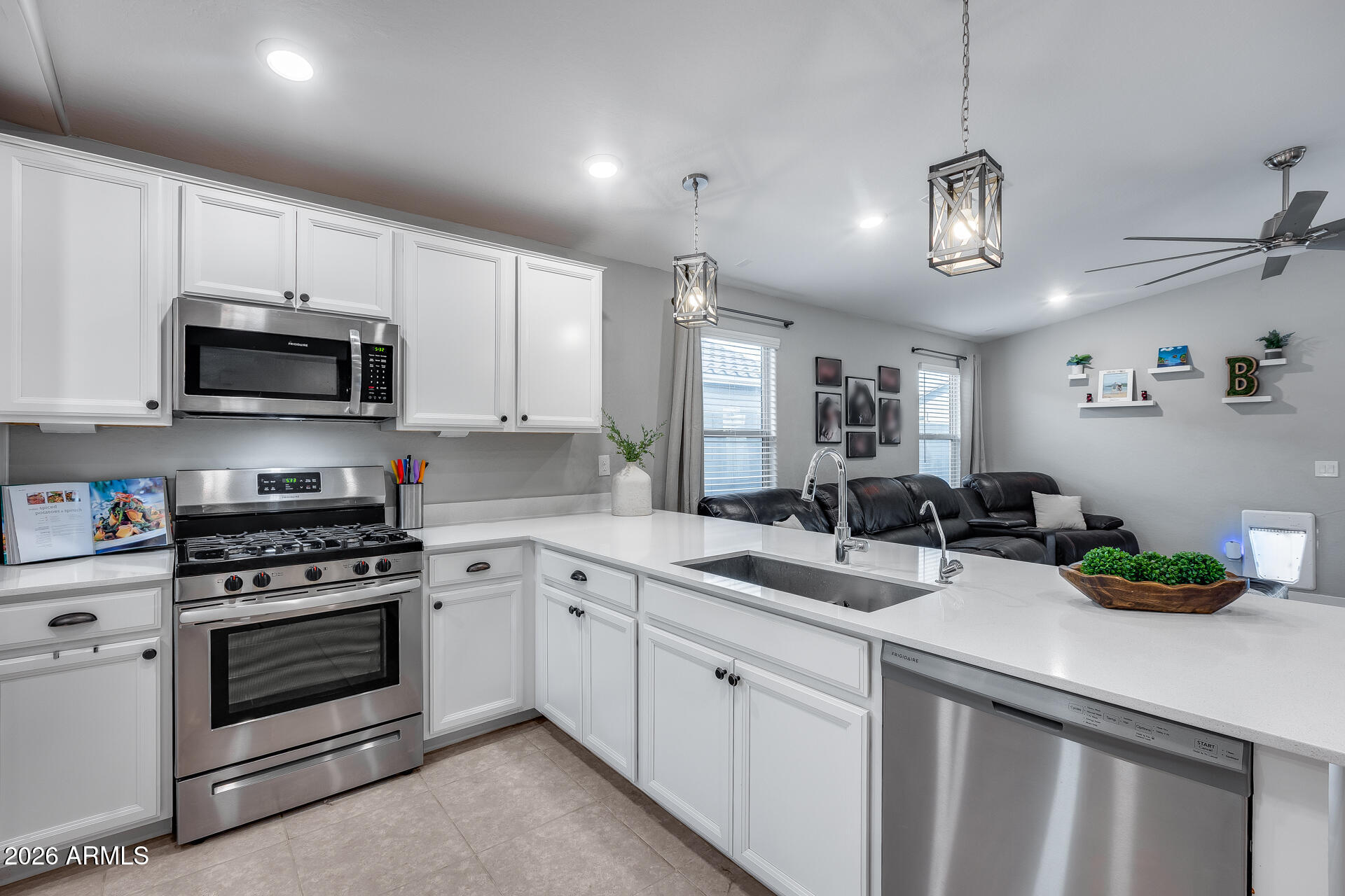 16574 West Alameda Road Surprise, AZ 85387 - Photo 3 of 25 23-15