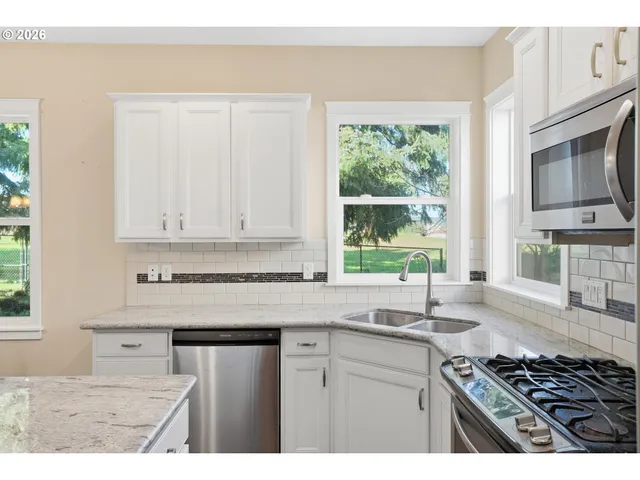 $565,000 | 480 Northwest Reed Lane, Dallas, OR 97338