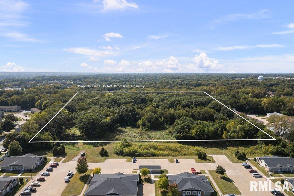 1000 48th Avenue East Moline, IL 61244 - Photo 1 of 5 a view of lake and mountain